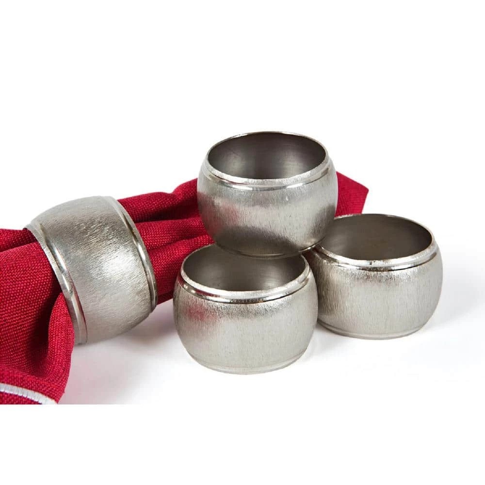 Textured Metal Silver Napkin Rings (Set of 4) by Manor Luxe 3 Textured Metal Silver Napkin Rings (Set of 4) by Manor Luxe