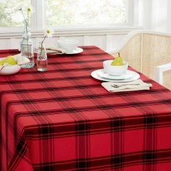 Buffalo Check 120 in. W x 60 in. L Red/Black Checkered Cotton Blend Tablecloth -Table Linens Shop reds pinks tablecloths tc012692tdecc1 169 e1 1000