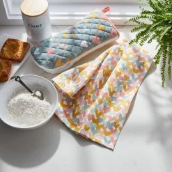 Company Cotton Novelty Hearts Reds/Pinks Geometric Cotton Tea Towel by The Company Store 10 Company Cotton Novelty Hearts Reds/Pinks Geometric Cotton Tea Towel by The Company Store -Table Linens Shop reds pinks the company store kitchen towels 80039a 30x20 pink 4f 1000